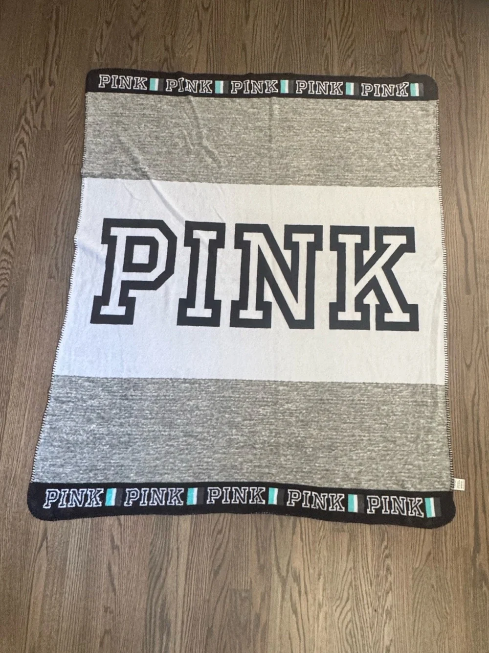 Victorias Secret PINK 50x60 Inch Blanket!